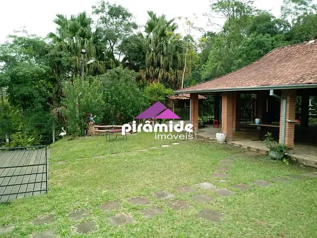 Sítio com 35104m² 3 quartos e 4 banheiros, à venda, no bairro Freitas em São José dos Campos