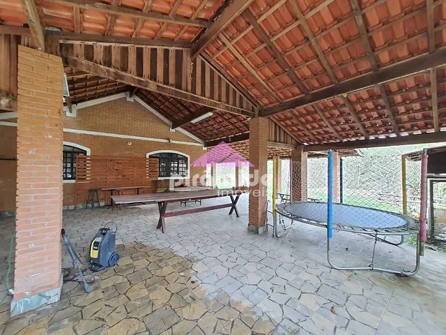 Sítio com 35104m² 3 quartos e 4 banheiros, à venda, no bairro Freitas em São José dos Campos