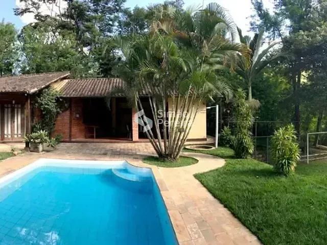 Sítio com 4000m² 2 quartos e 4 banheiros, à venda, no bairro Salvaterra em Juiz de Fora