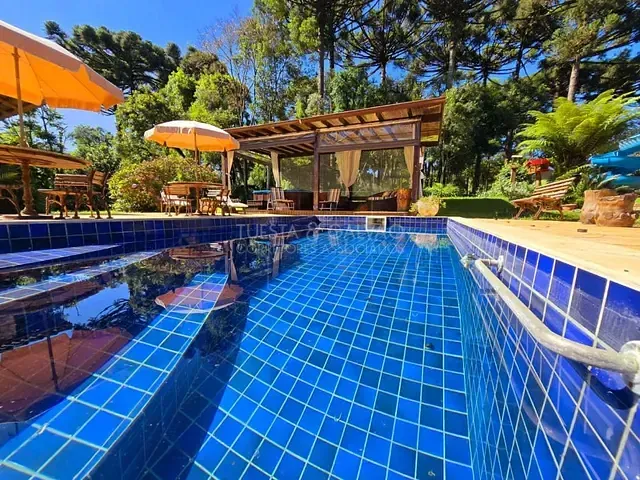 Sítio com 600m² 6 quartos e 8 banheiros, à venda, no bairro Planta Maria Clara em Almirante Tamandaré