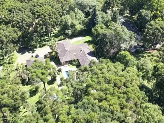 Sítio com 600m² 6 quartos e 8 banheiros, à venda, no bairro Planta Maria Clara em Almirante Tamandaré