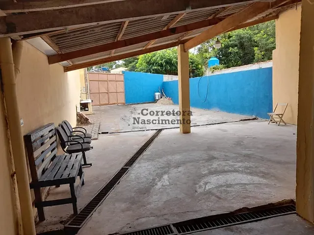 Sítio com 1600m² 2 quartos e 4 banheiros, à venda, no bairro Monte Castelo em São José dos Campos