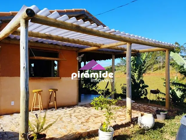 Sítio com 31000m² 2 quartos e 1 banheiro, à venda, no bairro Espírito Santo em Paraibuna
