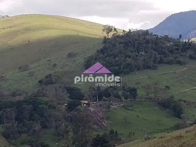 Sítio com 31000m² 2 quartos e 1 banheiro, à venda, no bairro Espírito Santo em Paraibuna