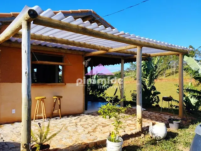 Sítio com 31000m² 2 quartos e 1 banheiro, à venda, no bairro Espírito Santo em Paraibuna