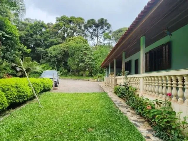 Sítio 3 quartos e 2 banheiros, à venda, no bairro Borda Do Campo em São José Dos Pinhais