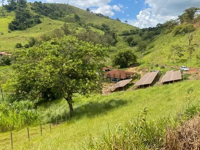 Sítio com 10000m² 2 quartos e 1 banheiro, à venda, no bairro proximoo ponte rio Lourenço Velho em São José do Alegre