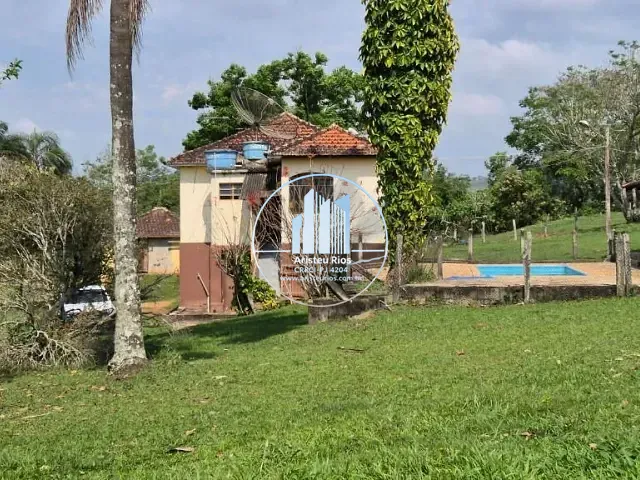 Sítio com 302500m² 4 quartos e 3 banheiros, à venda, no bairro Área Rural de Pouso Alegre em Pouso Alegre