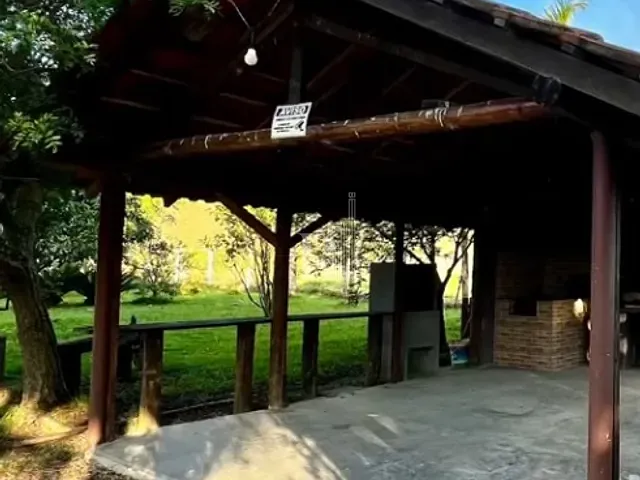 Rancho com 2336m², à venda, no bairro galera em Canelinha