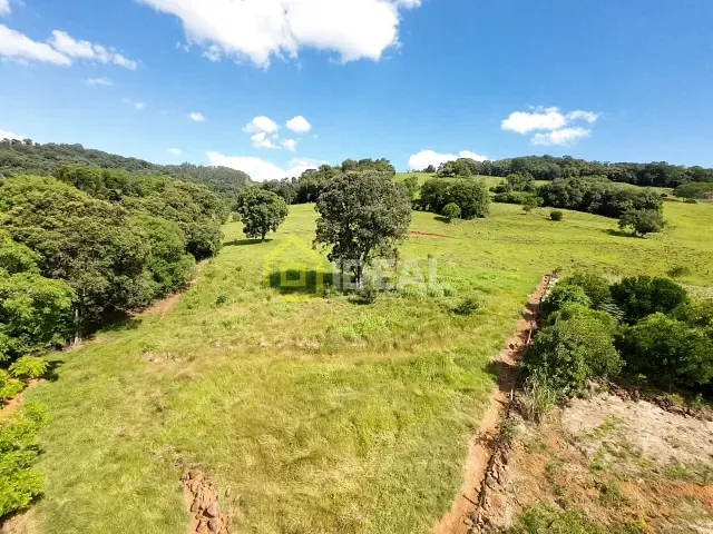 Sítio com 85915m² 1 quarto e 1 banheiro, à venda, no bairro Interior em Concórdia