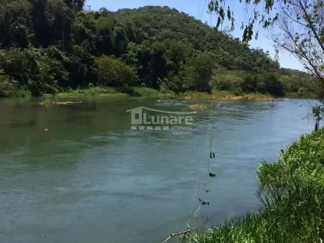 Sítio com 20000m² 4 quartos e 3 banheiros, à venda, no bairro Vila Sao Sebastiao em Santa Branca