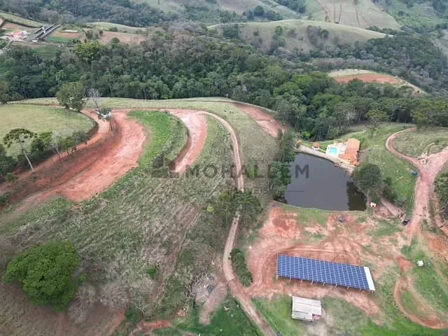 Sítio com 471000m² 3 quartos e 2 banheiros, à venda, no bairro Capoerinha em Maria da Fé