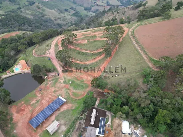 Sítio com 471000m² 3 quartos e 2 banheiros, à venda, no bairro Capoerinha em Maria da Fé