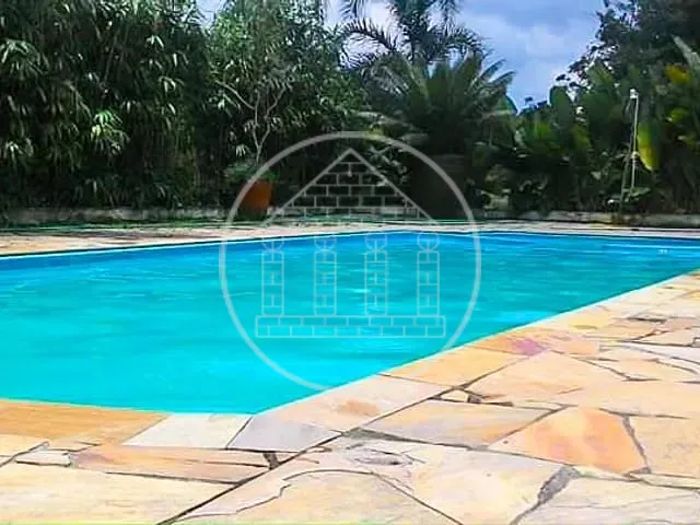 Sítio com 252200m² 5 quartos e 4 banheiros, à venda, no bairro Parelheiros em São Paulo