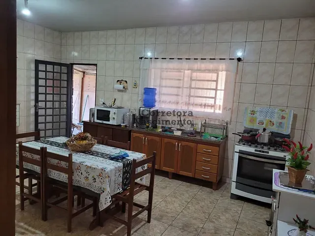 Sítio com 2700m², à venda, no bairro Vila Guarani em São José dos Campos