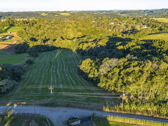 Sítio à venda, no bairro Rondinha em Campo Largo