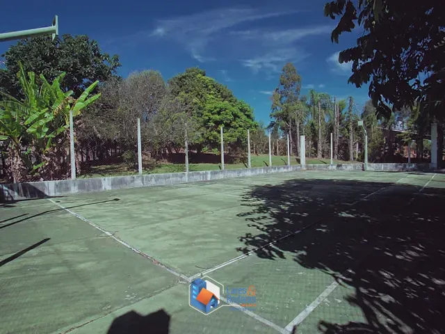 Sítio com 1000m², à venda, no bairro Vila Santa Helena em Atibaia