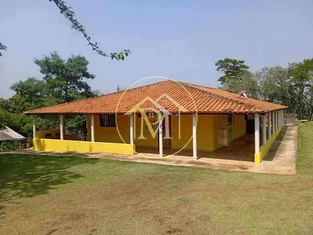 Sítio com 75600m² 4 quartos e 2 banheiros, à venda, no bairro Loteamento Donato Flores em Tatuí