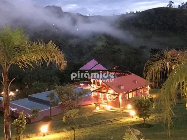 Sítio com 52000m², à venda, no bairro São Francisco Xavier em São José dos Campos