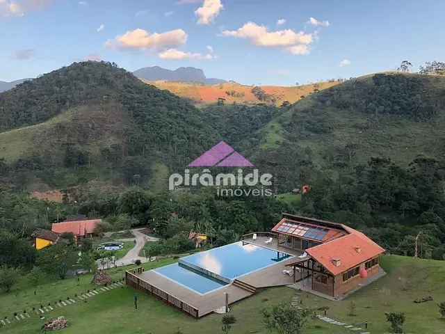 Sítio com 52000m², à venda, no bairro São Francisco Xavier em São José dos Campos