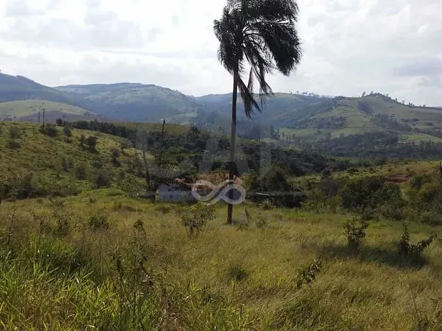 Sítio com 263360m² 2 quartos e 1 banheiro, à venda, no bairro Zona Rural em Morungaba