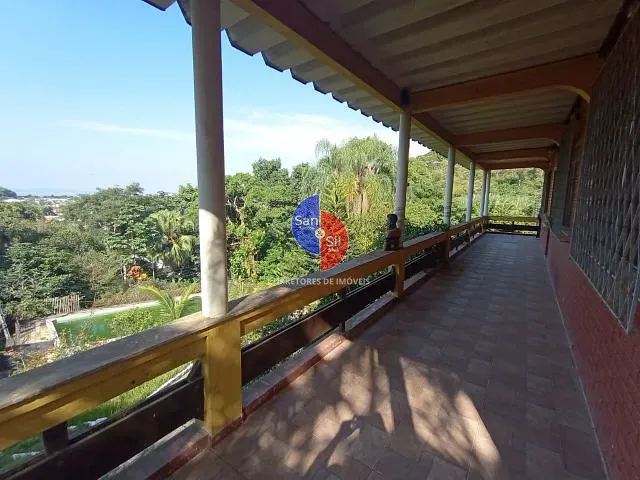 Sítio com 12000m² 2 quartos e 1 banheiro, à venda, no bairro Praia do Imperador (Praia de Mauá) em Magé