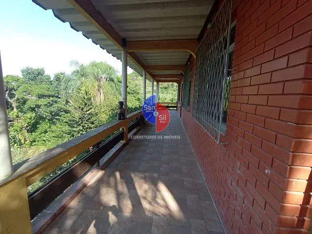 Sítio com 12000m² 2 quartos e 1 banheiro, à venda, no bairro Praia do Imperador (Praia de Mauá) em Magé