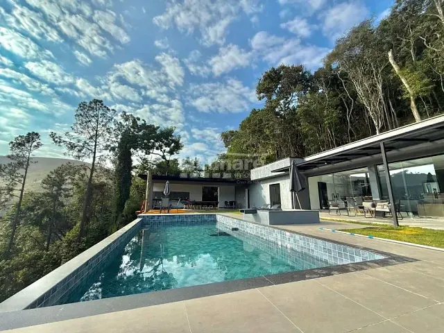 Sítio com 22000m² 3 quartos e 1 banheiro, à venda, no bairro Itapema em Guararema