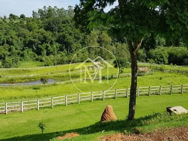 Sítio com 160421m², à venda, no bairro Centro em Itu