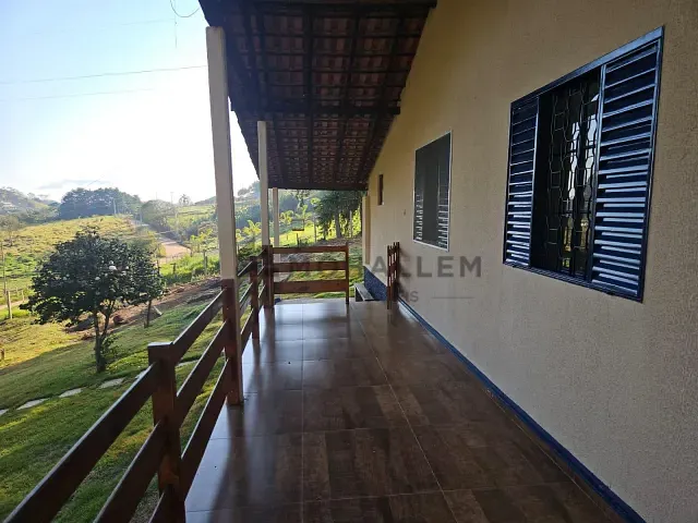 Sítio com 255m² 3 quartos e 2 banheiros, à venda, no bairro Santa Barbara em Piranguinho