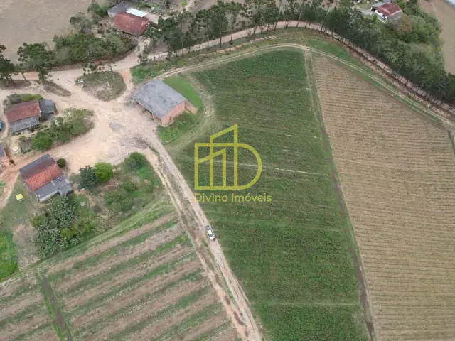 Sítio com 242000m², à venda, no bairro Brejaúva em São Miguel Arcanjo