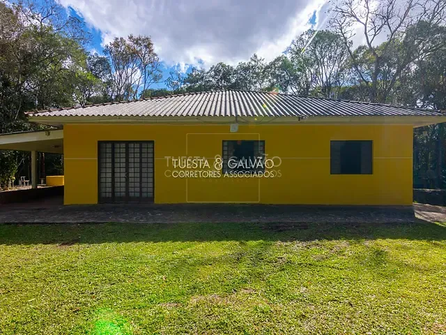 Chácara com 6080m² 3 quartos e 4 banheiros, à venda, no bairro Borda do Campo em São José dos Pinhais