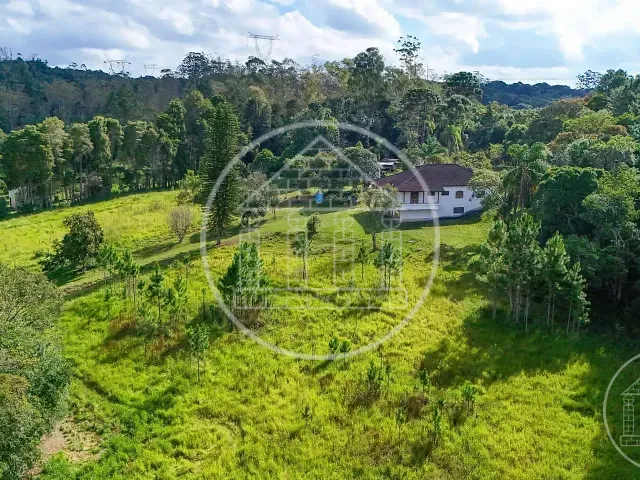 Sítio com 300m² 4 quartos e 4 banheiros, à venda, no bairro Jardim dos Eucaliptos em São Paulo