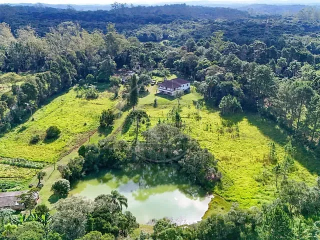 Sítio com 300m² 4 quartos e 4 banheiros, à venda, no bairro Jardim dos Eucaliptos em São Paulo