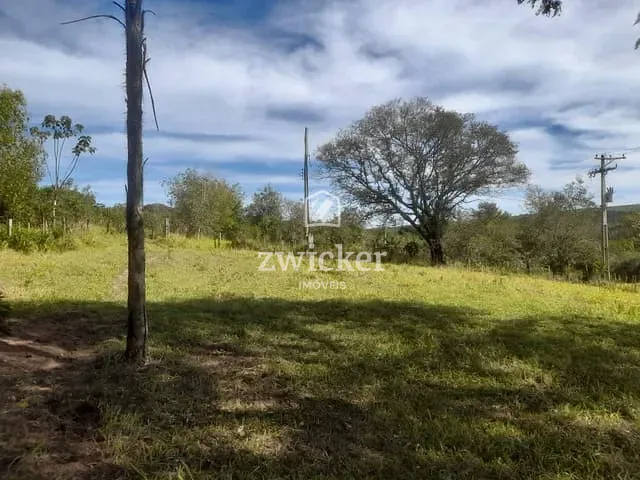 Sítio com 145200m² 1 quarto e 1 banheiro, à venda, no bairro Área Rural de Nogueira em Avaí