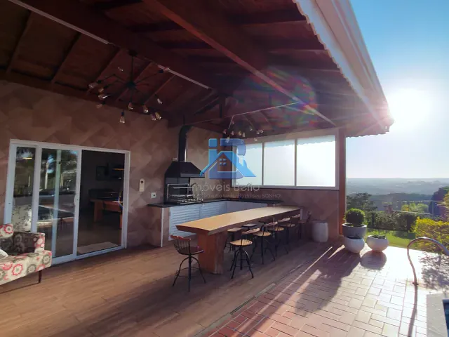Sítio com 24700m² 3 quartos e 5 banheiros, à venda, no bairro Bairro Pinheirinho em Itatiba