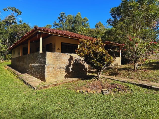 Sítio 3 quartos e 1 banheiro, à venda, no bairro Área Rural em Astolfo Dutra