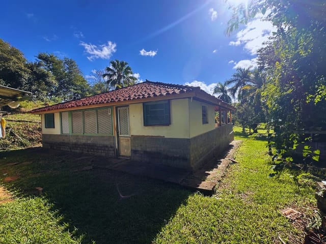 Sítio 3 quartos e 1 banheiro, à venda, no bairro Área Rural em Astolfo Dutra