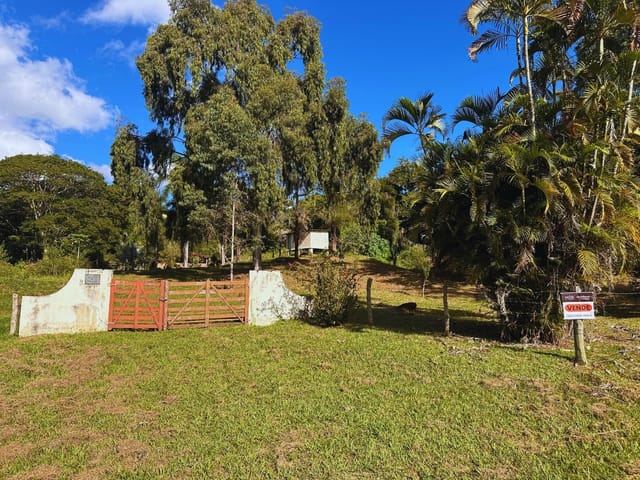 Sítio 3 quartos e 1 banheiro, à venda, no bairro Área Rural em Astolfo Dutra
