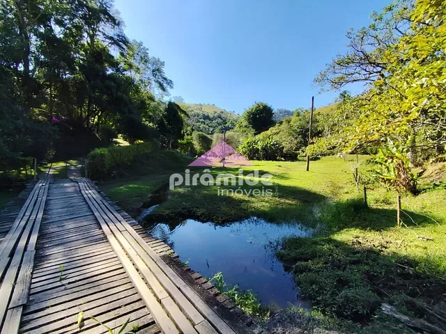 Sítio com 57000m² 2 quartos e 1 banheiro, à venda, no bairro Canaã em Jambeiro