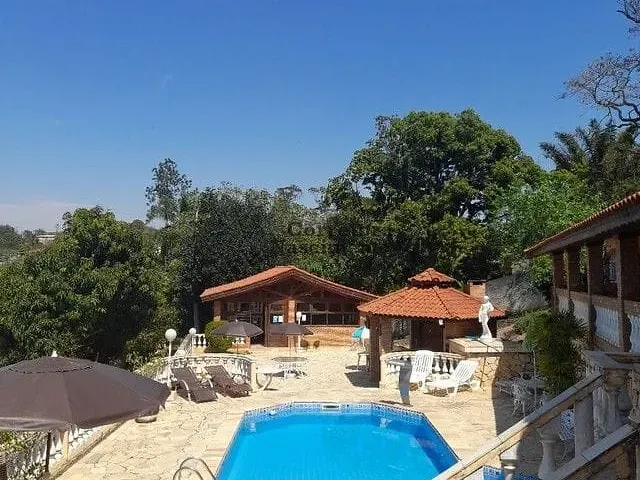 Sítio com 7700m² 6 quartos e 1 banheiro, à venda, no bairro Chácaras Reunidas Igarapés em Jacareí