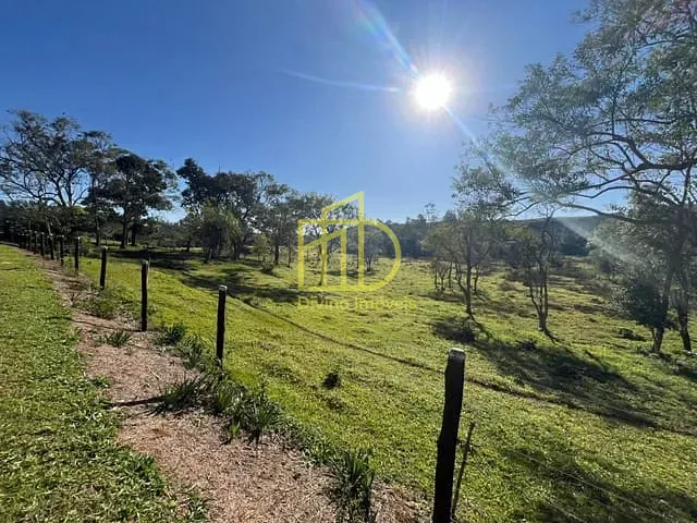 Sítio com 314600m², à venda, no bairro Brejaúva em São Miguel Arcanjo
