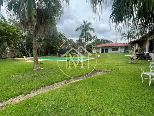 Sítio com 40000m² 4 quartos e 3 banheiros, à venda, no bairro Centro em Itu