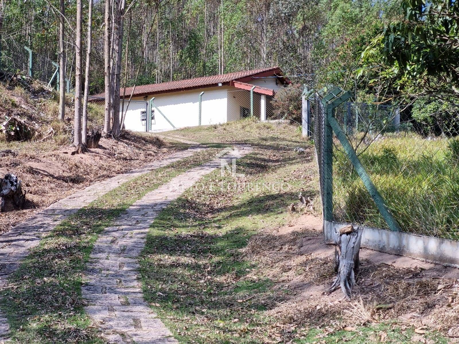 Sítio à venda com 2 quartos, 138m² - Foto 2