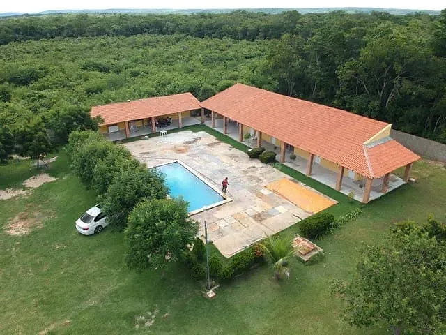 Sítio 4 quartos e 4 banheiros, à venda, no bairro Zona Rural em Demerval Lobão