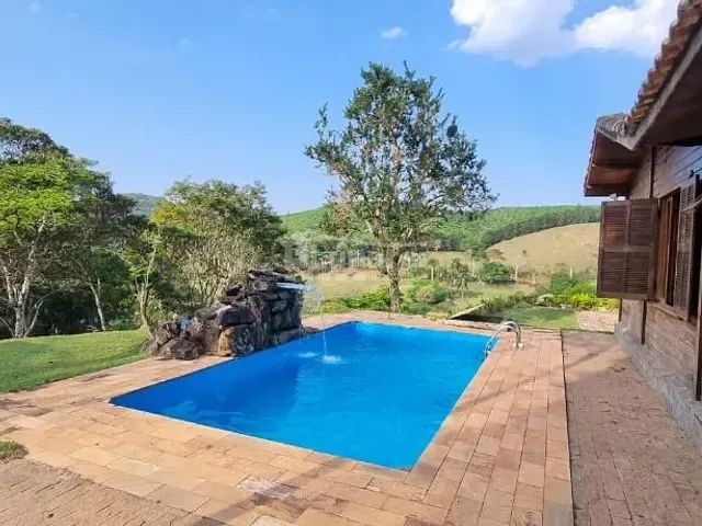 Sítio com 72000m² 6 quartos e 8 banheiros, à venda, no bairro Paratei em Guararema