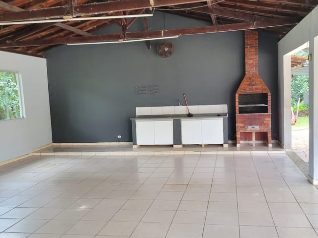 Sítio com 54000m² 7 quartos e 5 banheiros, à venda, no bairro Centro em Lavras