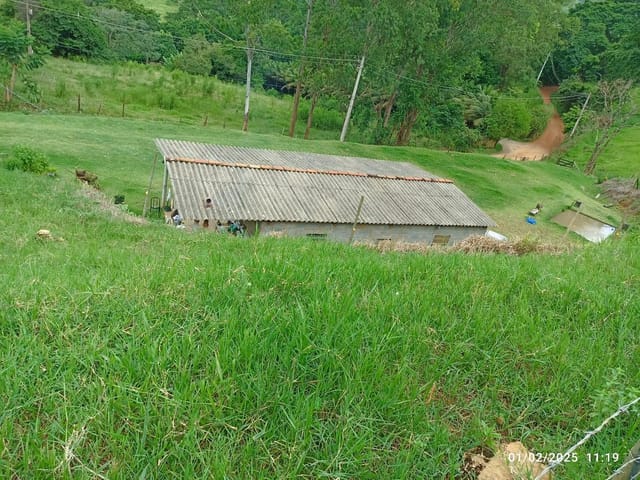 Sítio com 170000m² 2 quartos e 1 banheiro, à venda, no bairro Itamarati em Itamarati de Minas