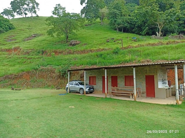 Sítio com 170000m² 2 quartos e 1 banheiro, à venda, no bairro Itamarati em Itamarati de Minas