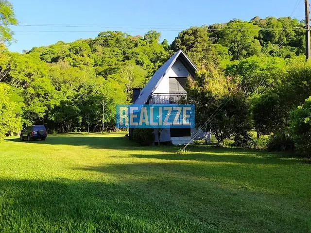 Sítio com 2125m² 2 quartos e 2 banheiros, à venda, no bairro Interior em Marau